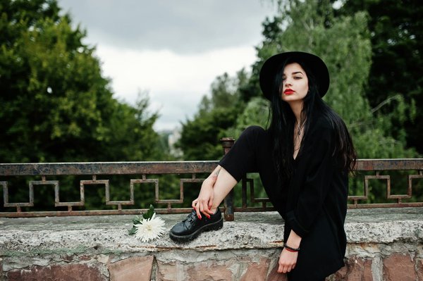Vêtement gothique : comment porter une robe rétro ?
