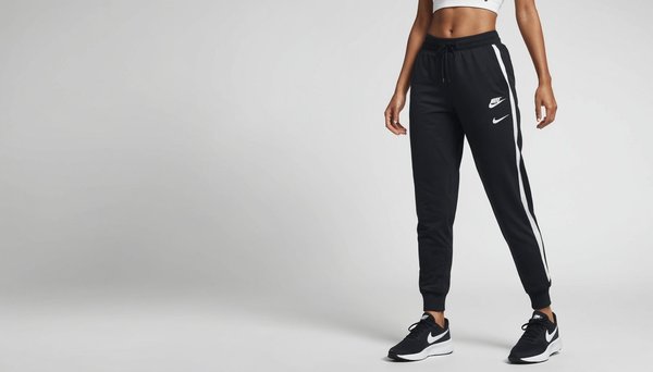 Découvrez les joggings nike femme : style et confort réunis